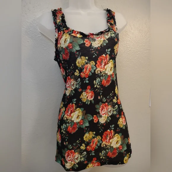 H.I.P. Happening In The Present Black Rose Floral Ruffle Tank Top - Picture 4 of 9